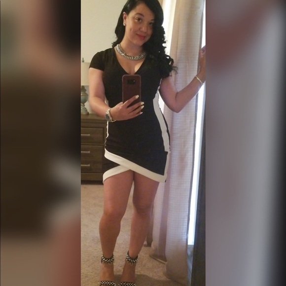 Dress - Picture 1 of 2